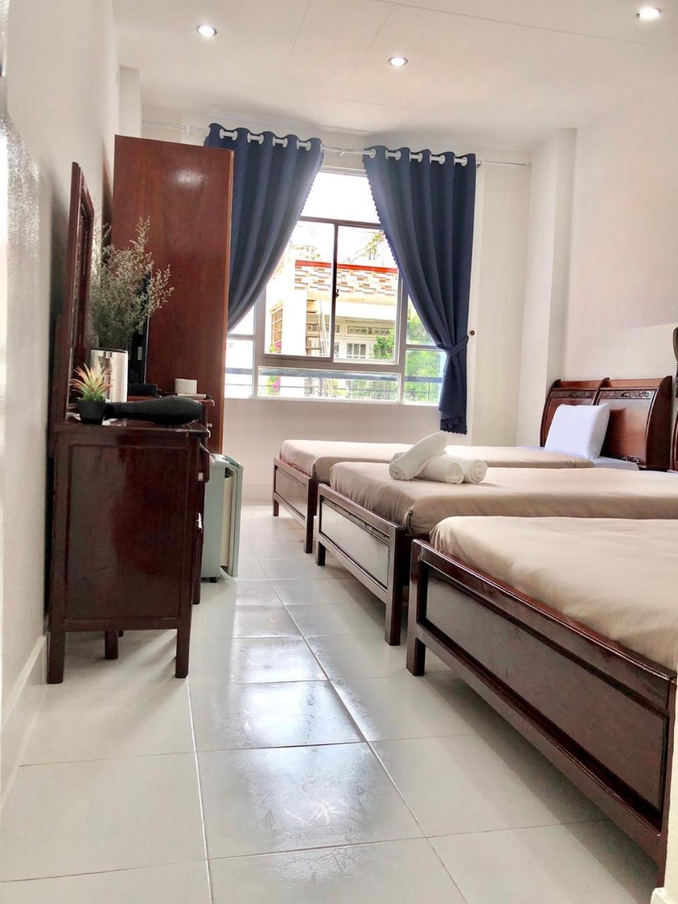 Saigon Cozy2 Hotel At 241 Pham Ngu Lao Street โฮจิมินห์ซิตี้ ภายนอก รูปภาพ