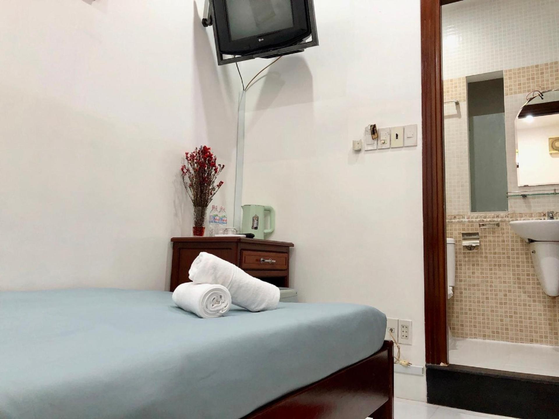 Saigon Cozy2 Hotel At 241 Pham Ngu Lao Street โฮจิมินห์ซิตี้ ภายนอก รูปภาพ